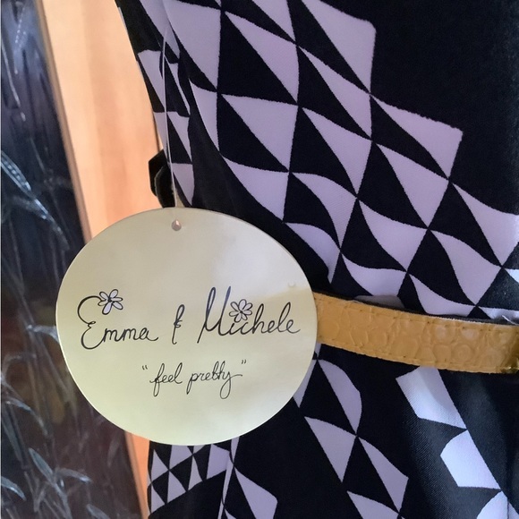 Emma & Michele Black & Yellow Daisy Dress NWT size 8 - Picture 6 of 12